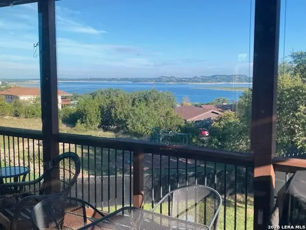 866 Artillery Dr, Canyon Lake, TX 78133
