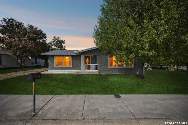 281 N Lone Star Ave, New Braunfels, TX 78130 - #1