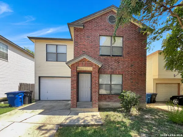 9034 Mountain Field Dr, San Antonio, TX 78240