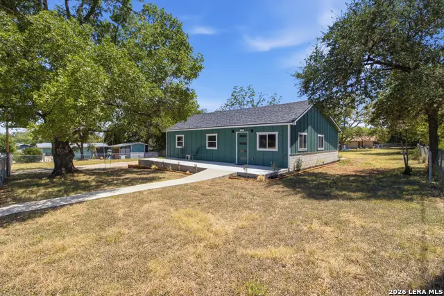 1506 Sycamore St, Bandera, TX 78003 - #1