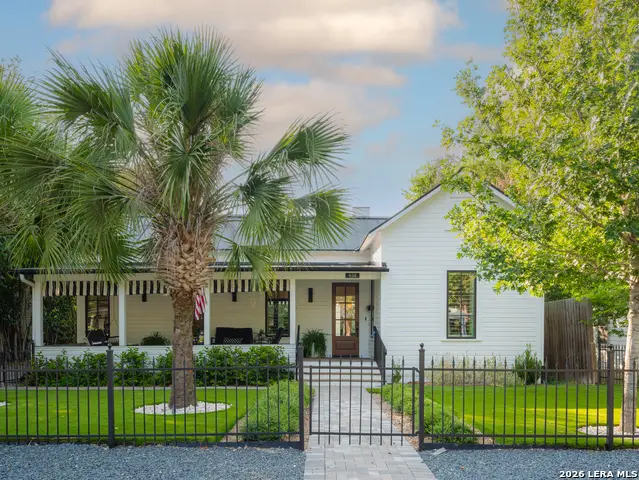 938 Cross St., New Braunfels, TX 78130 - #1