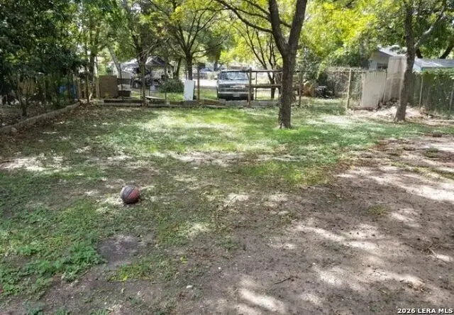 814 Vermont St, San Antonio, TX 78211 - #2