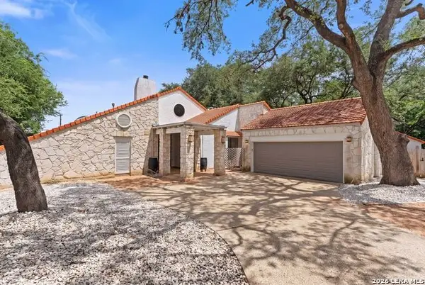 3915 Hunters Crest St, San Antonio, TX 78230