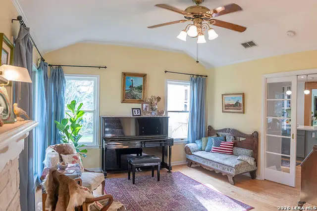 231 Oakleaf Dr, San Antonio, TX 78209 - #2
