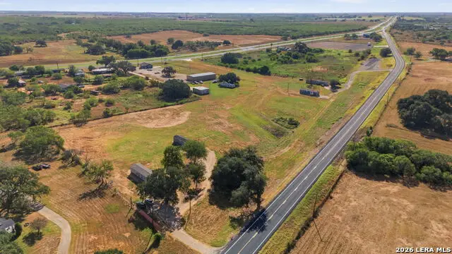 283 Bus Loop 181 South, Floresville, TX 78114 - #1