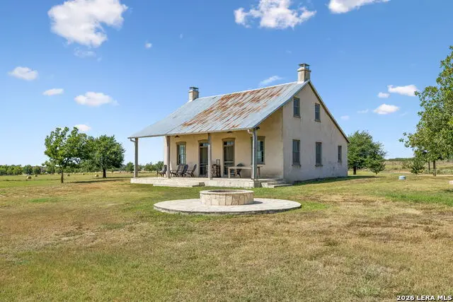 2007 County Road 271, Rio Medina, TX 78066 - #1