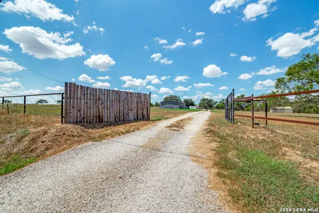 20353 Senior Rd, Von Ormy, TX 78073 - #1