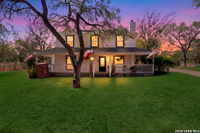 695 Fox Trotter Rd, Seguin, TX 78155 - #1