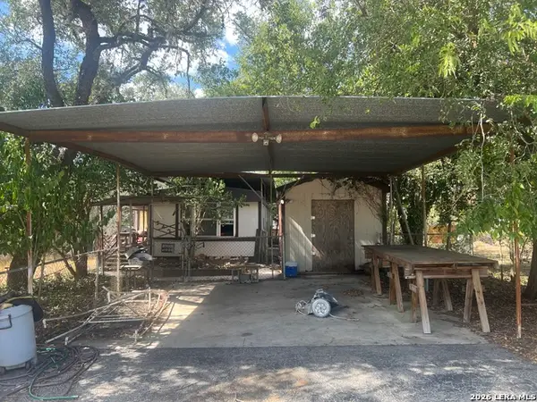 542/558 Flintstone, Canyon Lake, TX 78133