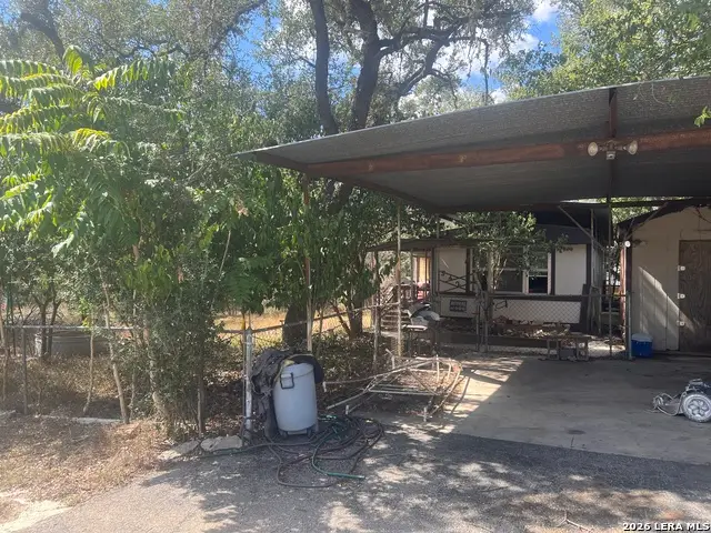 542/558 Flintstone, Canyon Lake, TX 78133 - #3
