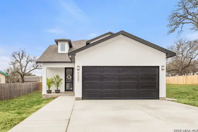 4230 Waterwood Pass Dr, Elmendorf, TX 78112 - #2