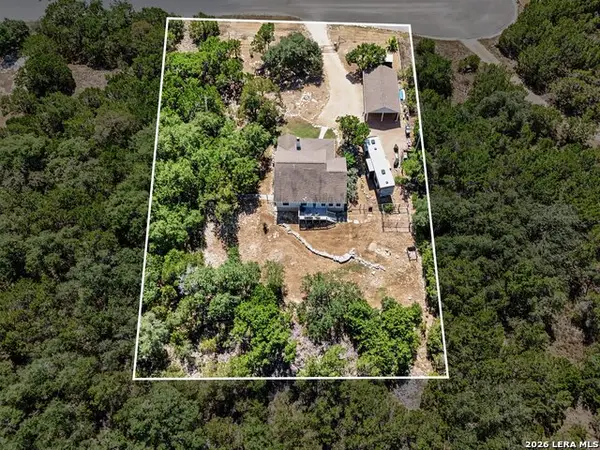 2092 Stallion Springs Dr, Fischer, TX 78623