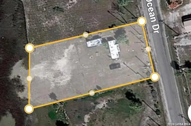 1668 N Ocean Dr, Port Lavaca, TX 77979 - #3
