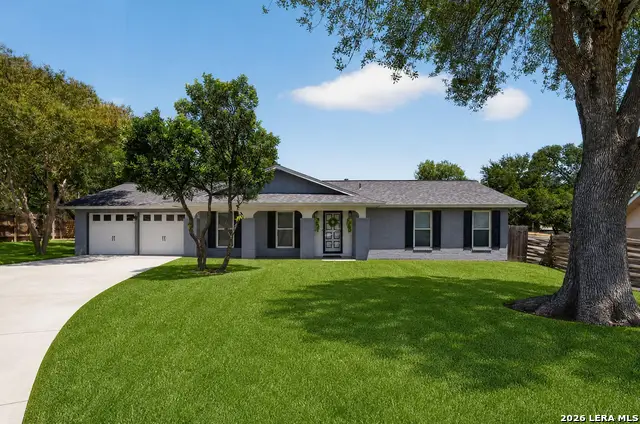 111 Laural Ln, Universal City, TX 78148 - #1