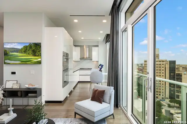 123 Lexington Ave #APT 1508, San Antonio, TX 78205 - #2