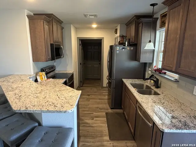 100 Lakeview, Three Rivers, TX 78071 - #2