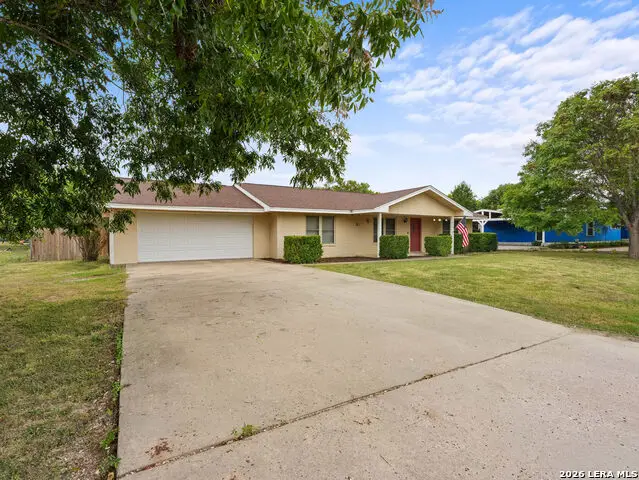 118 Cypress Falls Dr, Ingram, TX 78025 - #2