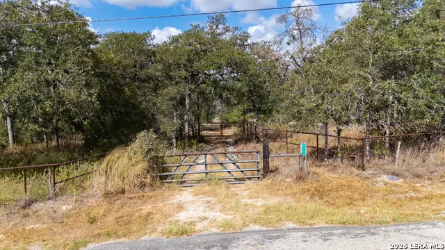 796 Blue Stem Rd, Seguin, TX 78155 - #1
