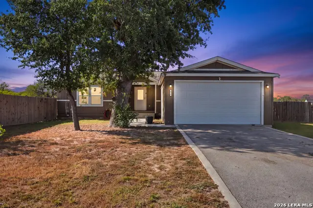 214 Cordell Creek Dr, Seguin, TX 78155 - #2