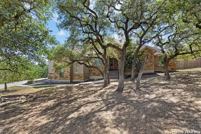 638 Cambridge Dr, New Braunfels, TX 78132 - #2