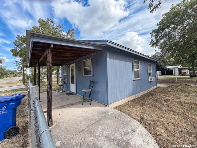 215 W W 3rd St, Camp Wood, TX 78833 - #2