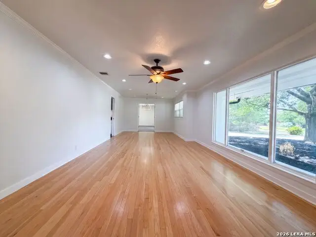 106 Briarcliff Dr, Castle Hills, TX 78213 - #3