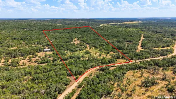 540 Private Road 233, Hondo, TX 78861