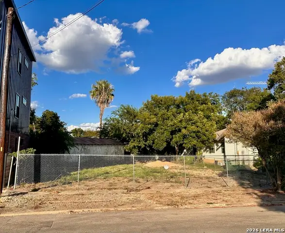 733 E Park Ave, San Antonio, TX 78212 - #1