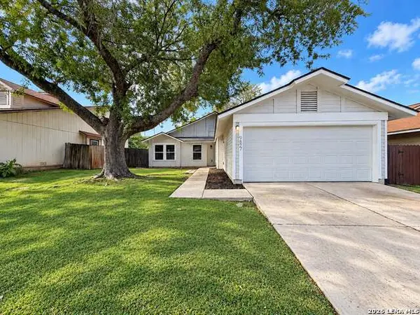 9827 Autumn Silver, San Antonio, TX 78254