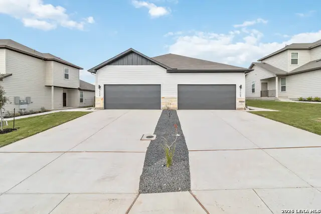 180 Gunner Rd, Buda, TX 78610 - #2