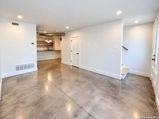 230 W Craig Pl, San Antonio, TX 78212 - #2