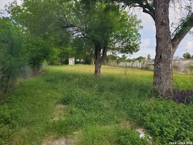 1915 N Hamilton St, San Antonio, TX 78201 - #2