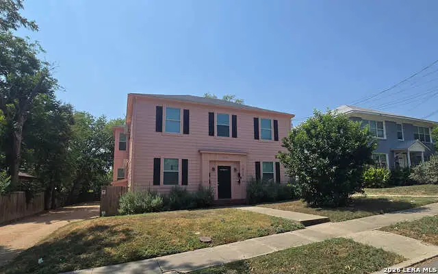 1020 W French Pl, San Antonio, TX 78212 - #1