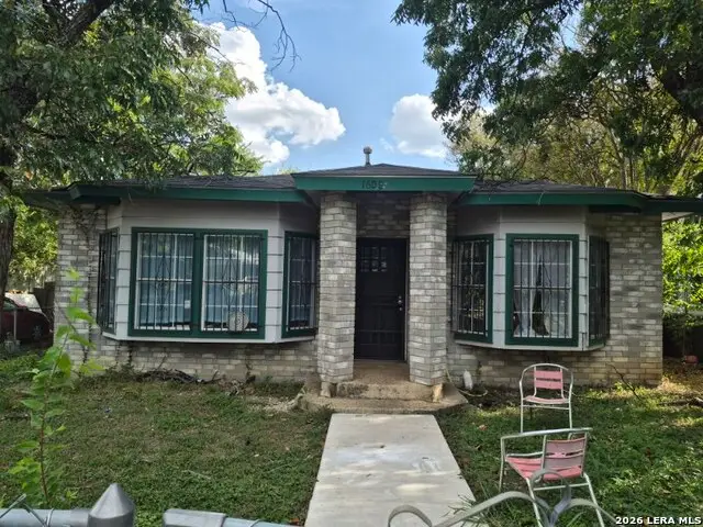 1608 W French Pl, San Antonio, TX 78201 - #1