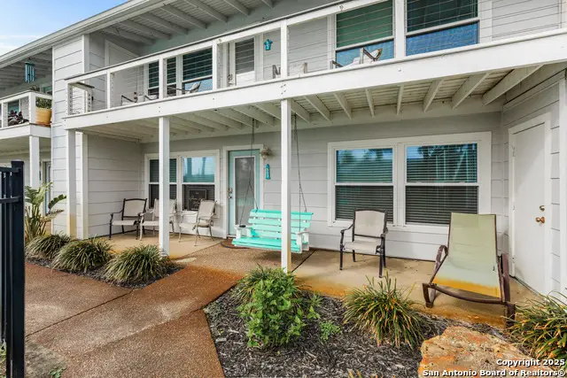 71 W Nassau #302, Rockport, TX 78382 - #1