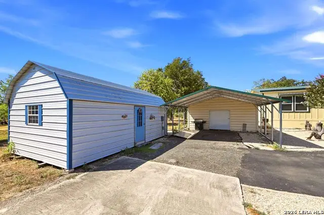 321 County Road 4614, Castroville, TX 78009 - #3