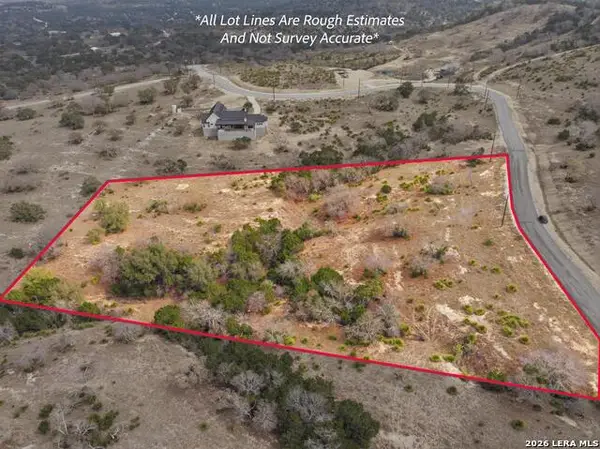 496 Red Stag Lane, Pipe Creek, TX 78003