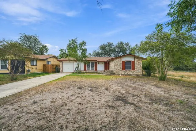 5402 Lake Grove Dr, San Antonio, TX 78244 - #1