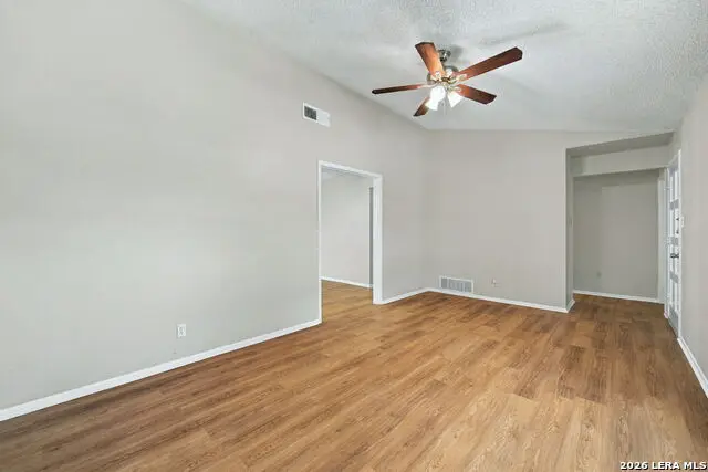 5402 Lake Grove Dr, San Antonio, TX 78244 - #3