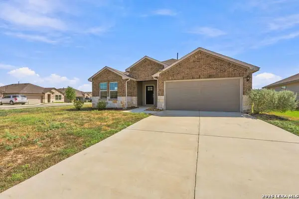 1449 Parkwood, Seguin, TX 78155