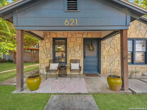 621 S Washington St, Fredericksburg, TX 78624