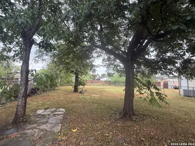 670 Kendalia Ave, San Antonio, TX 78221 - #2