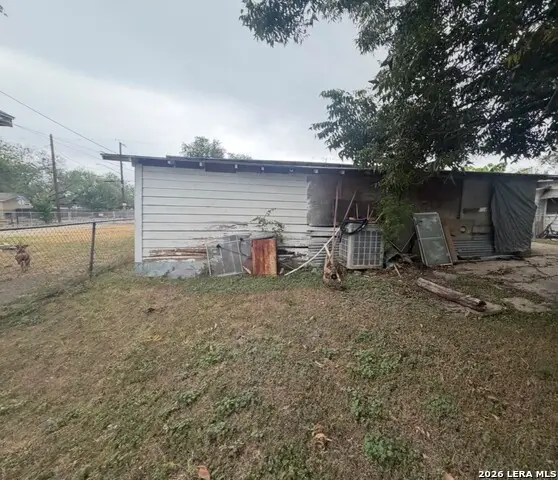 670 Kendalia Ave, San Antonio, TX 78221 - #3