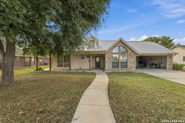 2117 Hackberry Dr, Uvalde, TX 78801 - #1