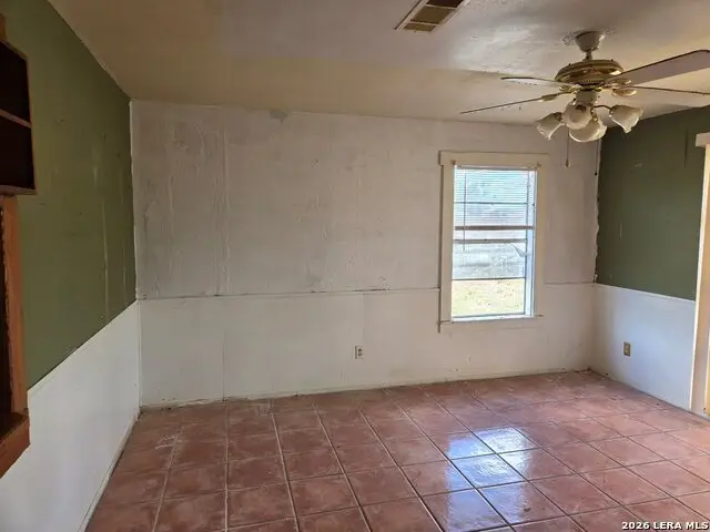 10 Karen Ln, Poteet, TX 78065 - #2