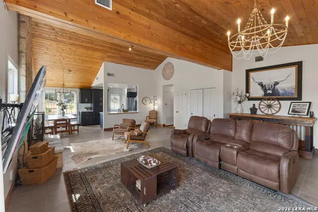 545 Highgate Dr, Bandera, TX 78003 - #3