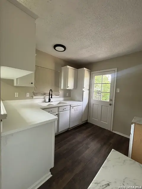 9038 Old Sky Hbr, San Antonio, TX 78242 - #3