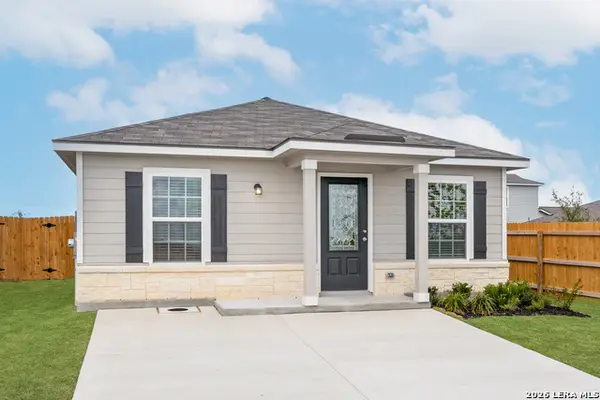 11522 Woodpecker Dr, San Antonio, TX 78223
