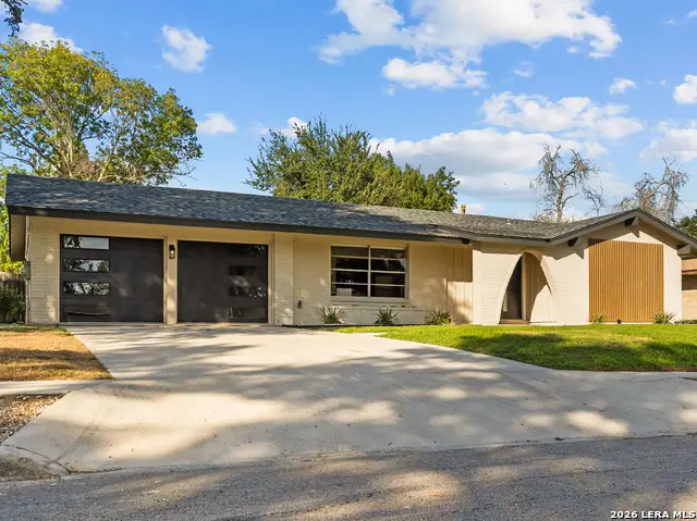 135 Granada Dr, Universal City, TX 78148 - #1