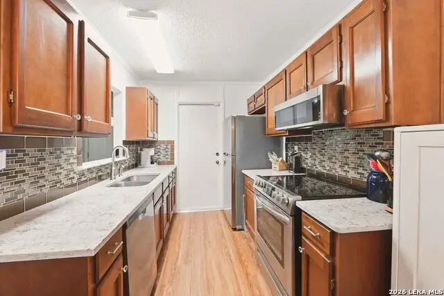 5210 Alan Bean Dr, Kirby, TX 78219 - #2